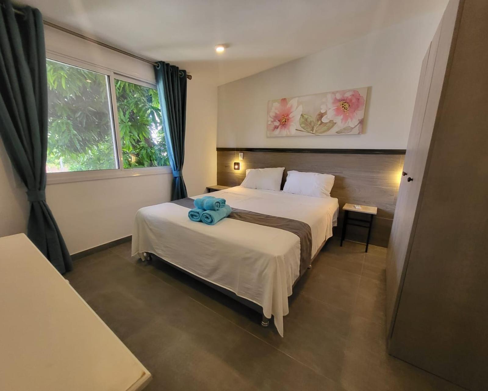 Hotel Oasis-Dream Holidays - La Petite France San Bernardino Luaran gambar